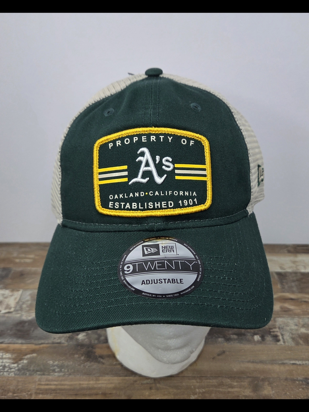 New Era Oakland Athletics A's 9TWENTY Trucker Hat Adjustable Green Mesh MLB NWT